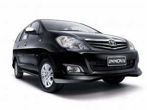 Toyota Innova V '2009